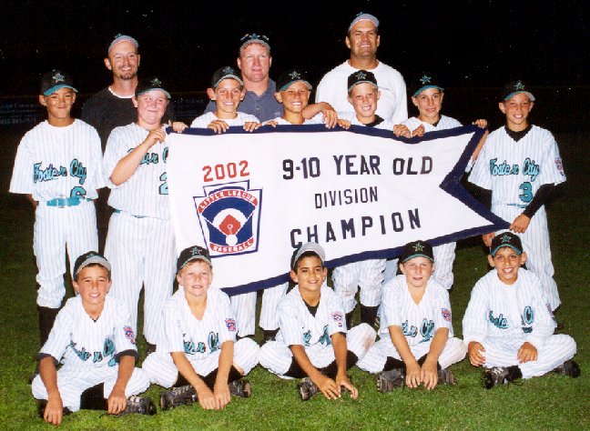 2002 Divisional Flag and team